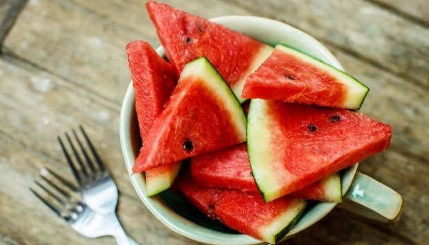 7 Makanan untuk Mengatasi Disfungsi Ereksi, Ada Semangka dan Salmon!